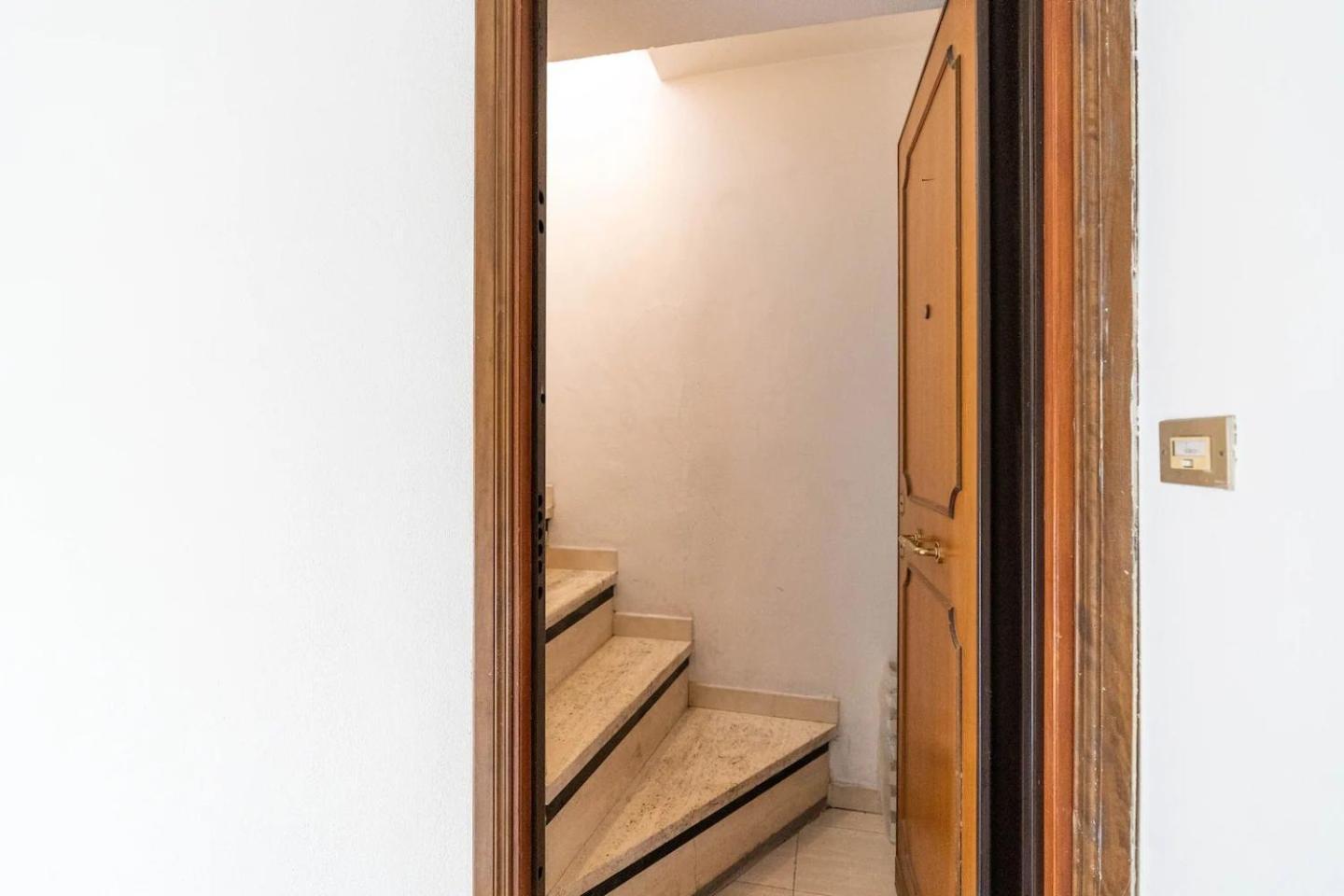 15 Min From Piazza Venezia Skyline Sanctuary In Trastevere Exterior foto